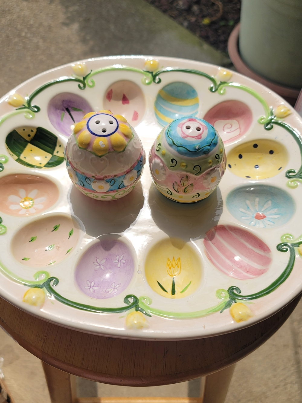 Vintage Hand-Painted Easter Egg Salt & Pepper Shakers on Pastel Egg Tray